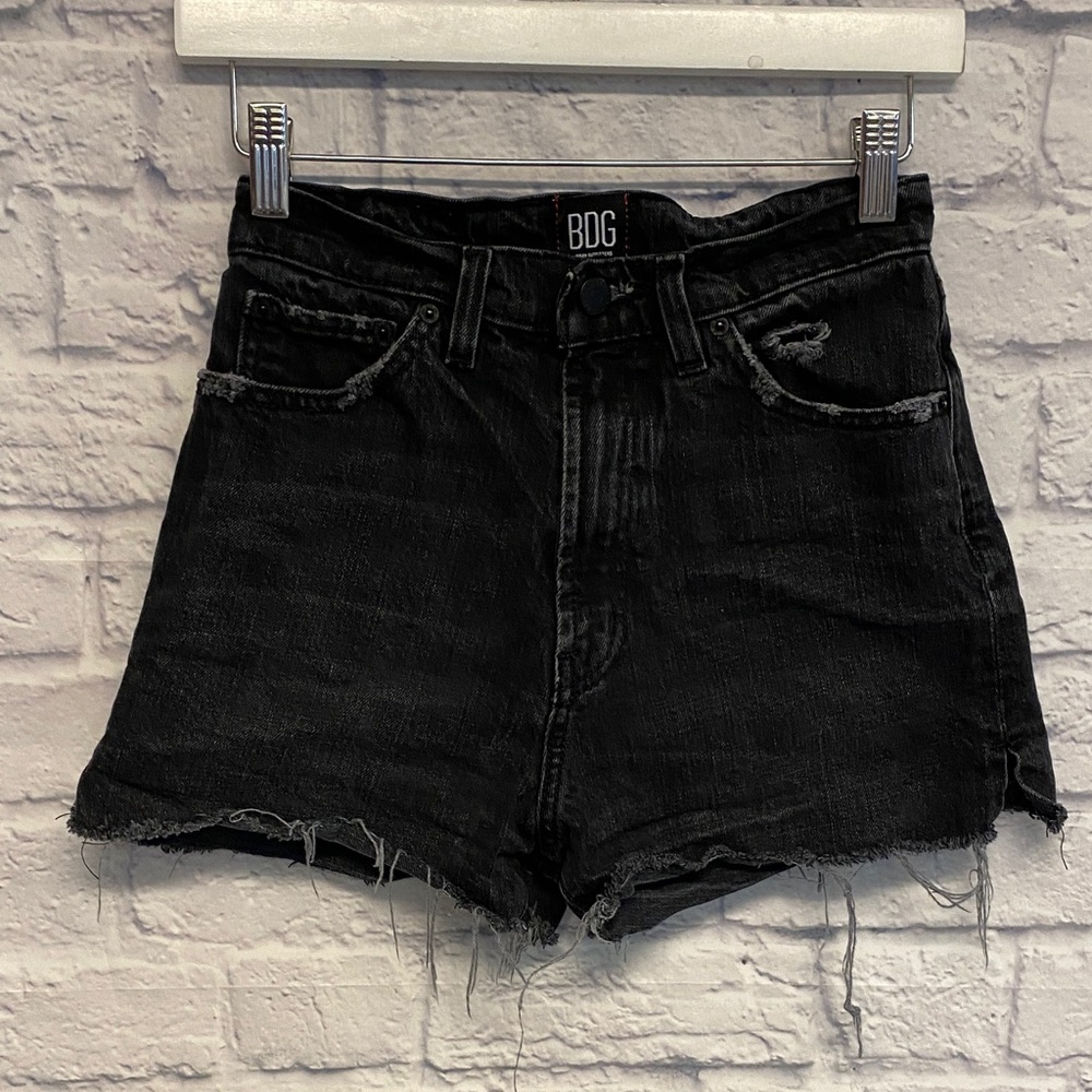 BDG Black Girlfriend High-Rise Frayed Denim Shorts Size 25